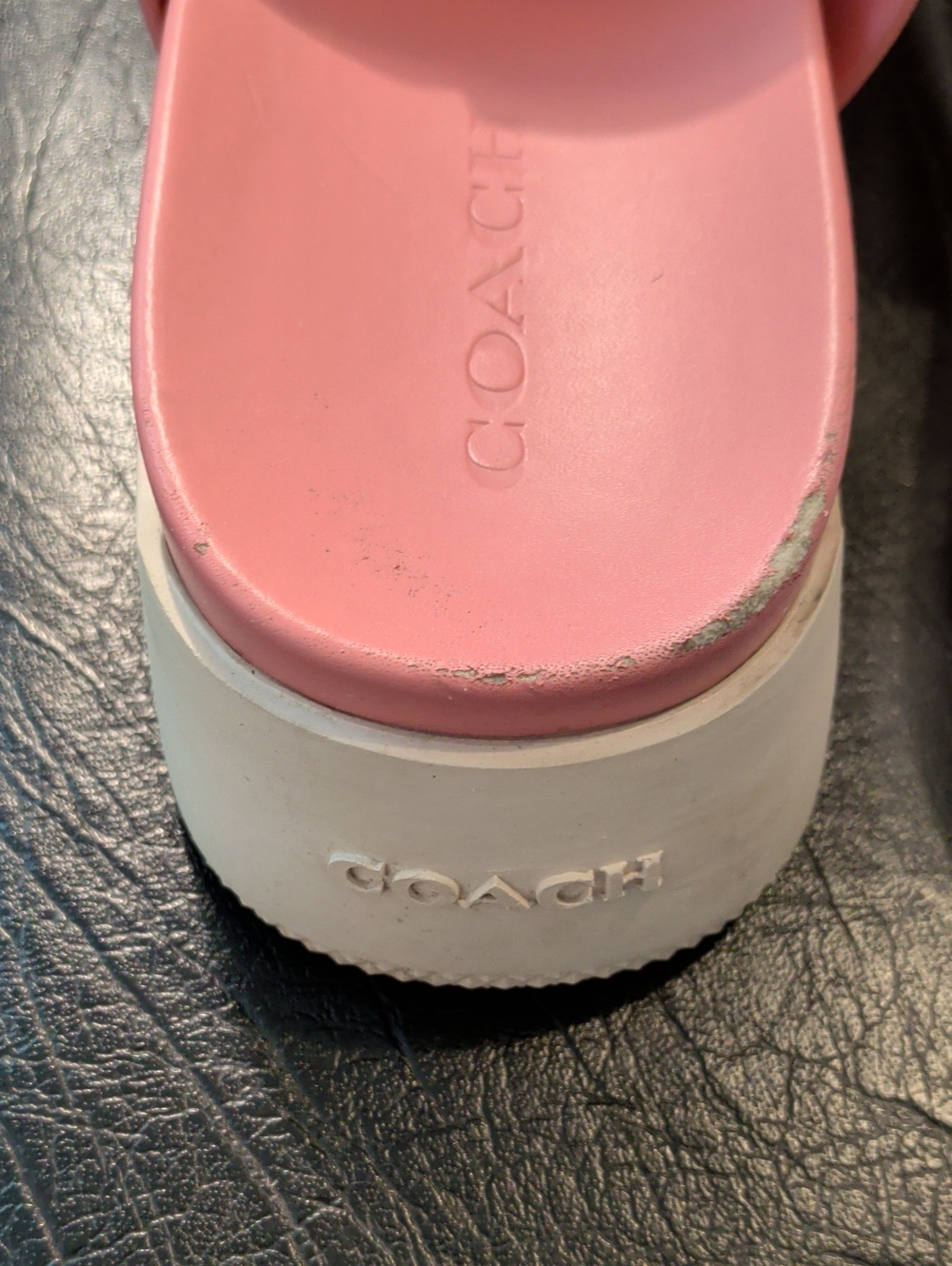 COACH gable leather sandal in bubblegum - size 39 (8.5) - Picture 4 of 10